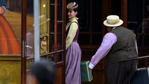 Suri Cruise tritt in die Fußstapfen ihrer Eltern.