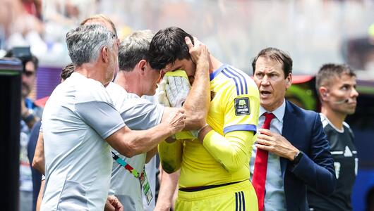 Unter Tränen verließ Courtois daraufhin den Platz.