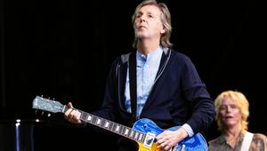 Paul McCartney erinnert sich in einem Podcast an seine verstorbene Frau Linda.