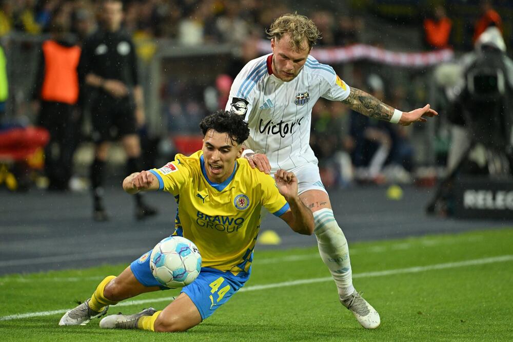 Eintracht Braunschweig - 1. FC Saarbrücken