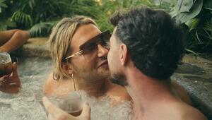 Küsse in Los Angeles: Bei Bill Kaulitz' Poolparty kamen sich der Sänger und Realitystar Jannik ...
