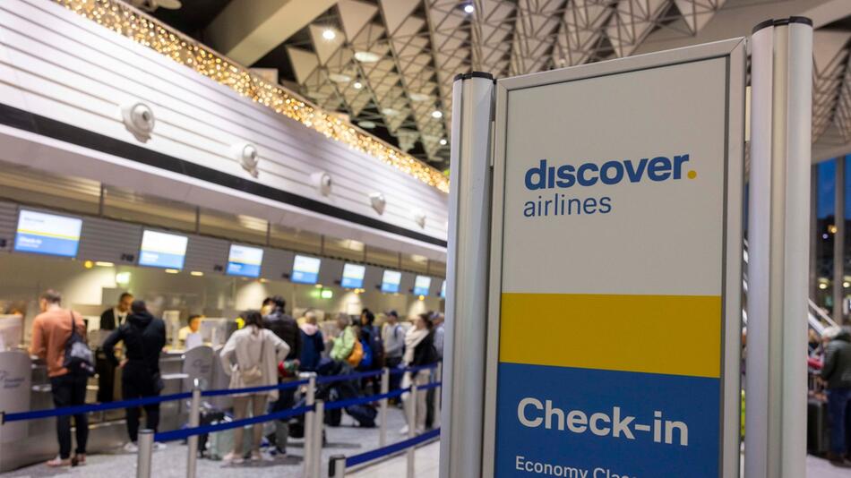 Discover Airlines