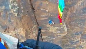 Basejumper hängt an Felswand fest – spektakuläre Luftrettung in Utah