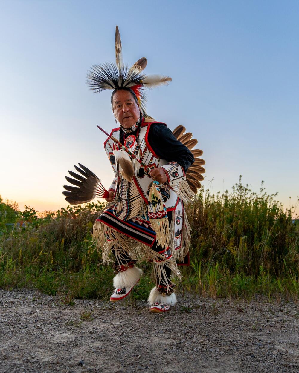 Tanzaufführung eines Anishinabe auf Manitoulin Island