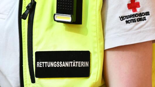 Nahaufnahme Rettungssanitäterin