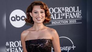 Sängerin RAYE veröffentlicht im März ihr zweites Album.