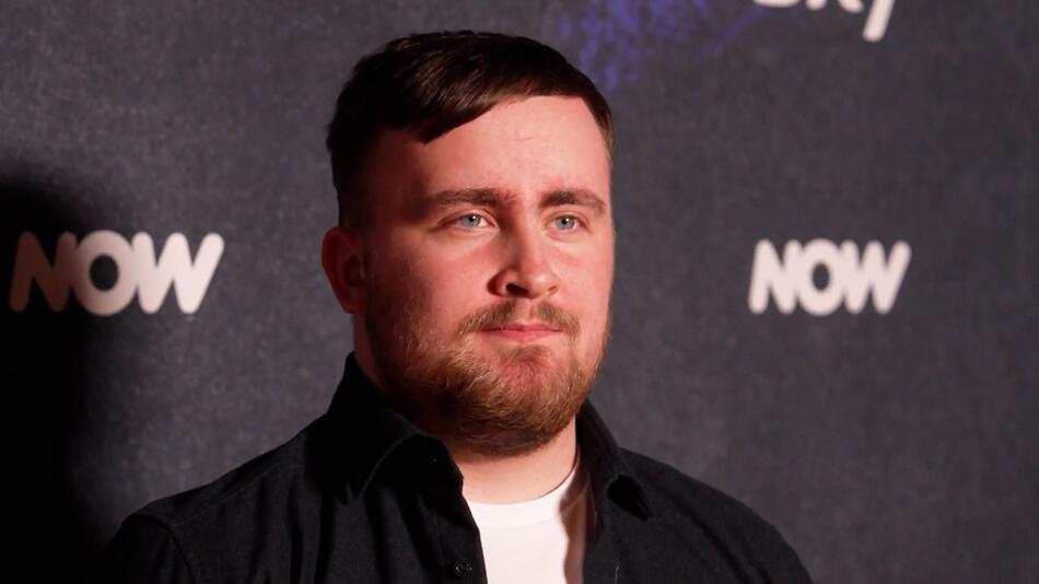 Luke Littler verteidigt Beau Greaves nach frauenfeindlichem Kommentar