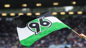 Fahne mit dem Logo von Hannover 96