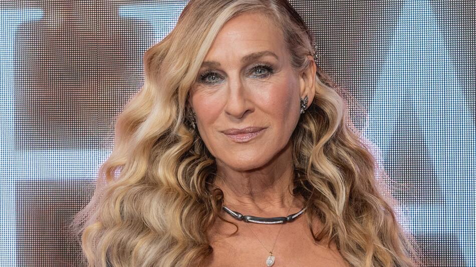 Sarah Jessica Parker selbstbewusst bei der Vorführung von "And Just Like That..." Staffel 3. So ...
