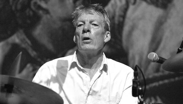 The-Pogues-Drummer Andrew Ranken ist gestorben.