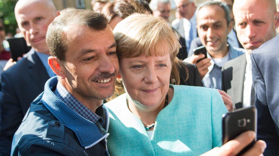 Angela Merkel trifft Flüchtlinge