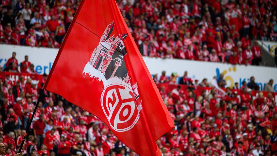 Mainz 05-Fahne