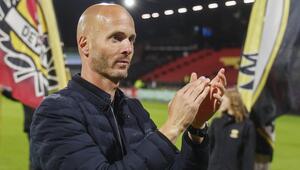 Wolfsburgs neuer Trainer Paul Simonis kommt von den Go Ahead Eagles Deventer.