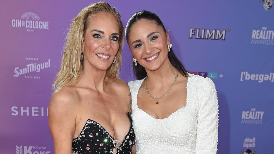 Vom Pool bis zum Red Carpet - Danni Büchner zeigt ihren Style