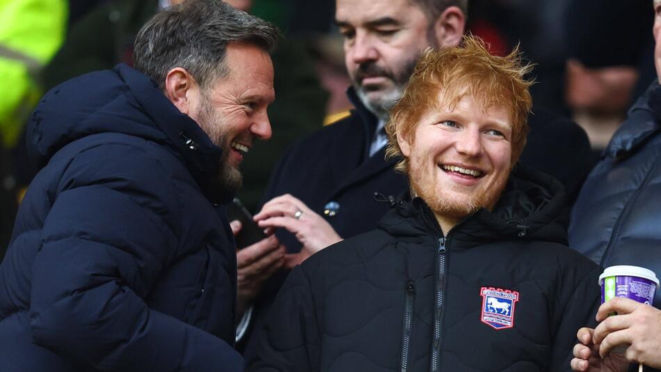 Ed Sheeran im Stadion beim Spiel seiner Lieblingsmannschaft Ipswich Town.