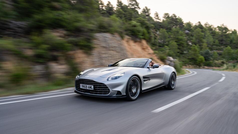 Aston Martin Vanquish Volante