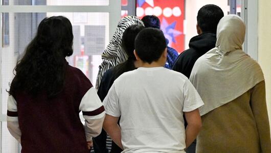 In der Schule ist das Kopftuch bald nicht mehr erlaubt