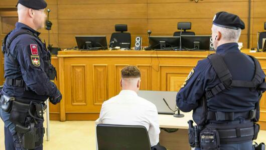 Der 20-jährige Angeklagte am Landesgericht Klagenfurt