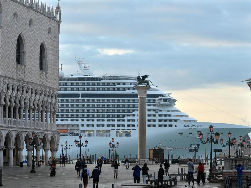 Venedig versinkt im Massentourismus