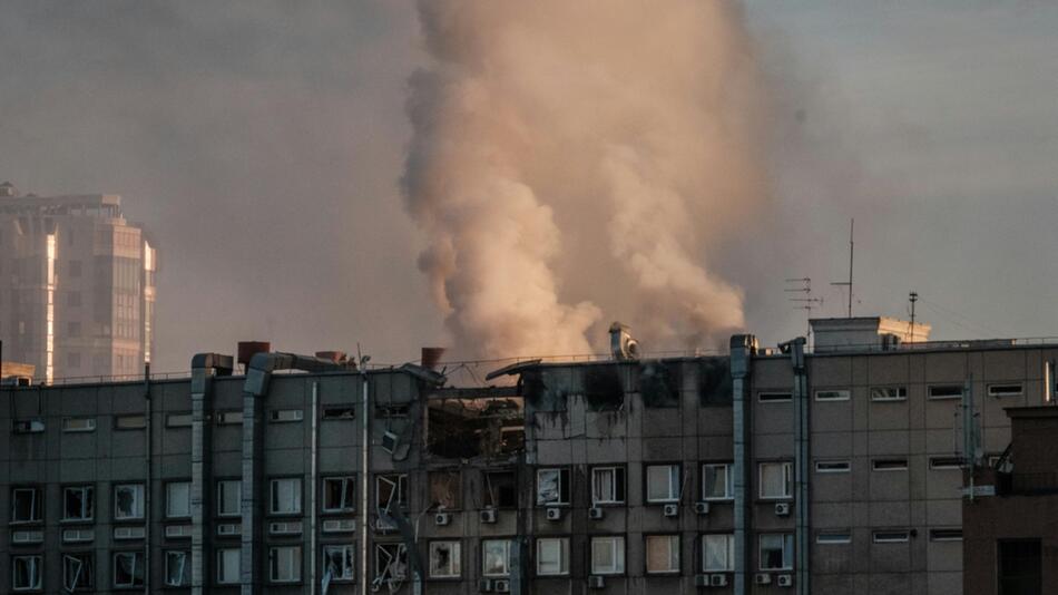 Explosionen in Kiew