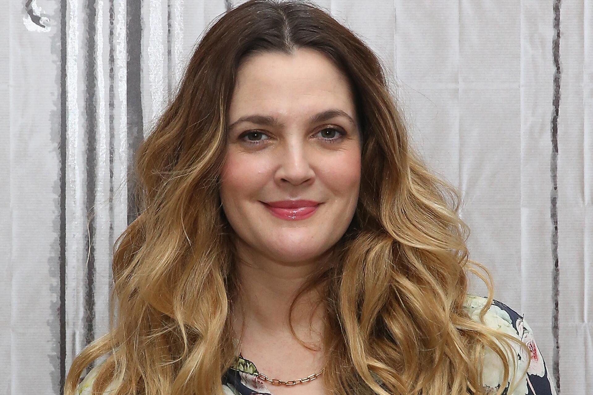 Drew Barrymore L Ftet Kindheits Fotokiste Gmx At