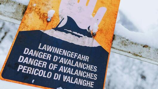 Die Lawinengefahr bleibt weiter hoch