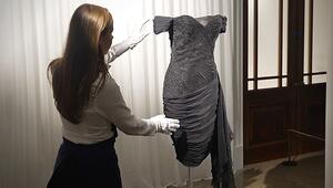 Rache in Schwarz: Dianas legendäres „Revenge Dress“ unter dem Hammer