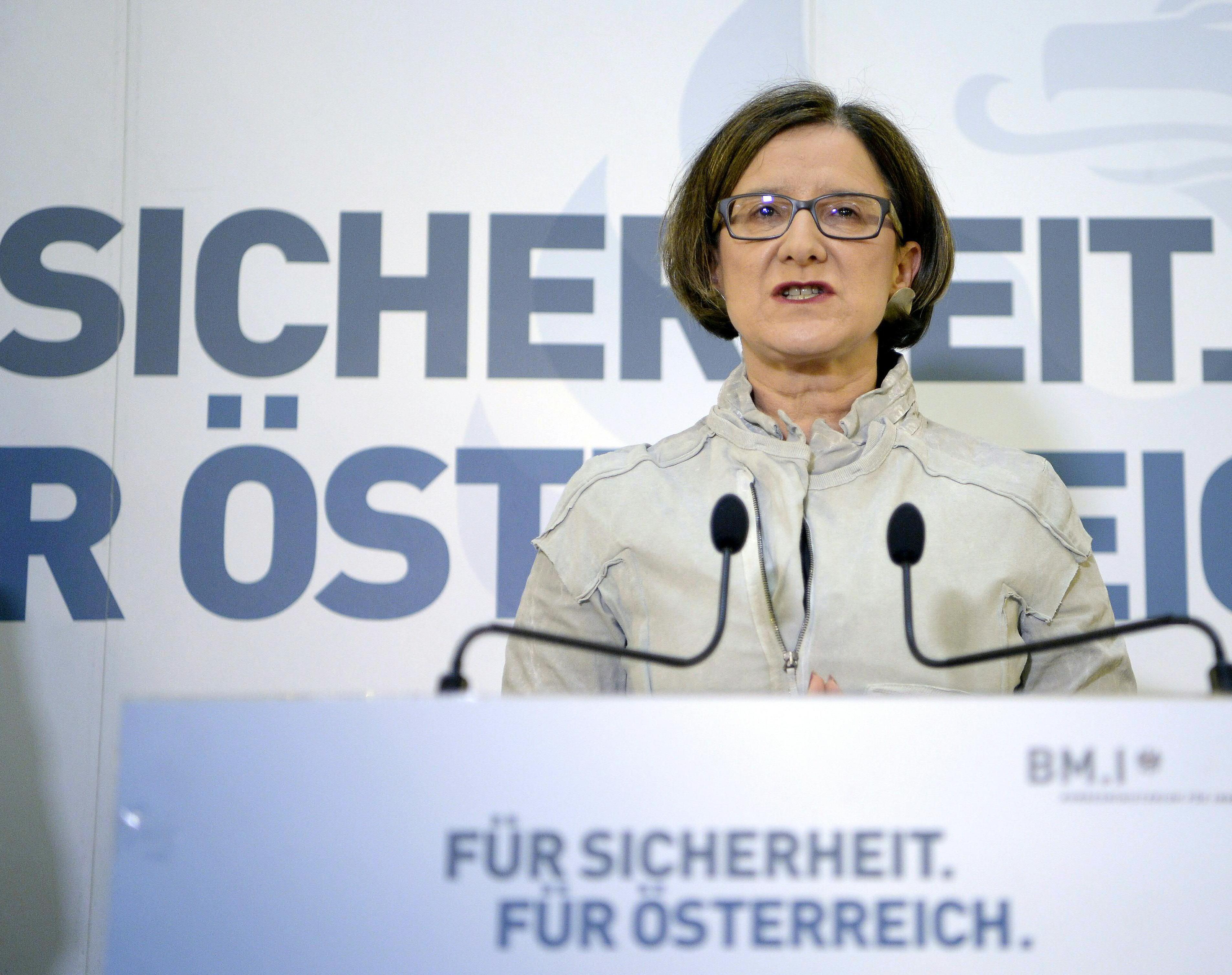 Johanna MiklLeitner Steckbrief, Bilder und News GMX.AT