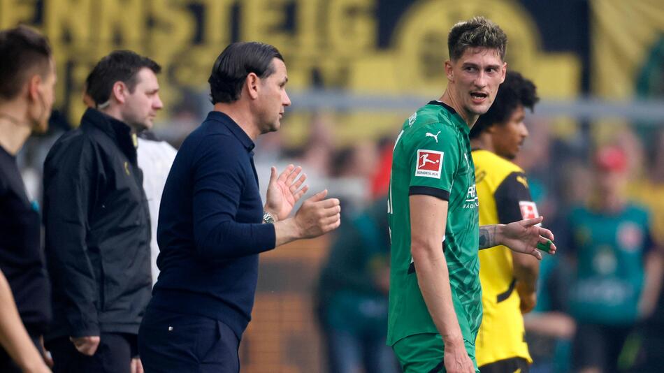 Gladbach-Trainer Gerardo Seoane und Tomas Cvancara.