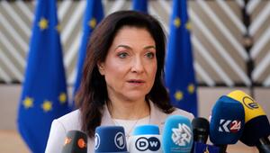 Bundeswirtschaftsministerin Katherina Reiche schwächt umstrittene Pläne für neue Energiegesetze ab