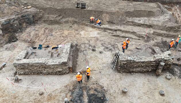 Archäologen legen großen antiken Bade-Komplex der Römer frei