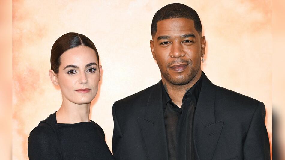 Kid Cudi und Lola Abecassis Sartore im März 2025.