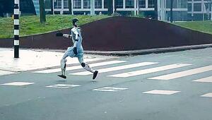 Digitaler Jogger: Humanoider Roboter läuft durch Den Haag