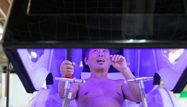 Menschliche Waschmaschine in Japan: Sauber in 15 Minuten