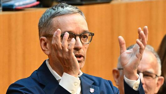 Kickl kritisiert Belastungskeule der Bevölkerung