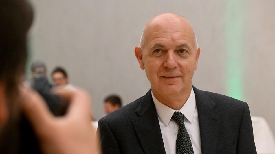 Bernd Neuendorf
