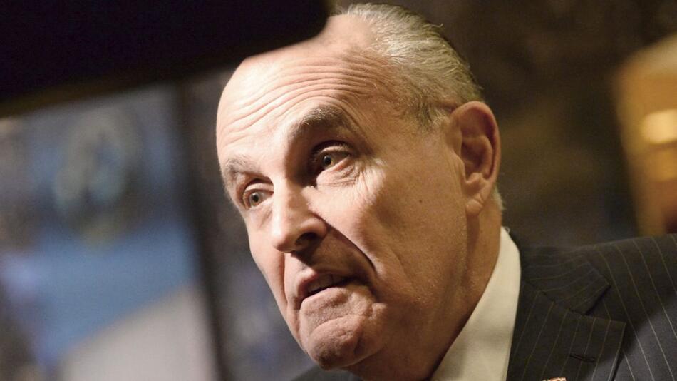Autounfall: New Yorks Ex-Bürgermeister Giuliani in Klinik