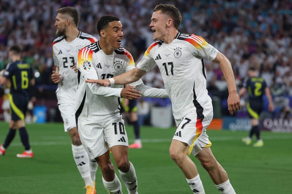 Jamal Musiala und Florian Wirtz