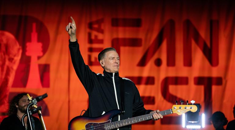 Bryan Adams