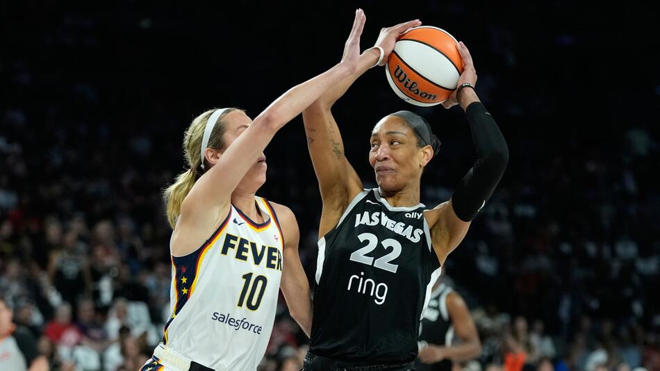 Indiana Fevers - Las Vegas Aces