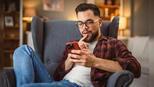 Handy weg, Gehirn reset? Was wirklich hinter dem Dopamine-Fasting-Trend steckt.