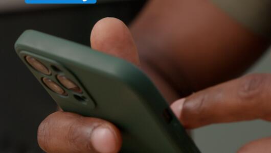 Weniger Scrollen: Zwei Tricks gegen den Griff ans Handy