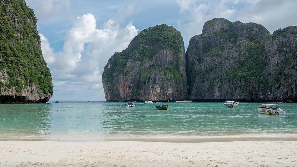 "The Beach", Maya Bay, Ko Phi Phi Leh, Thailand