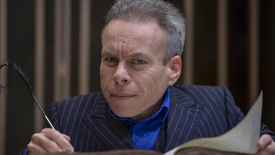 Warwick Davis