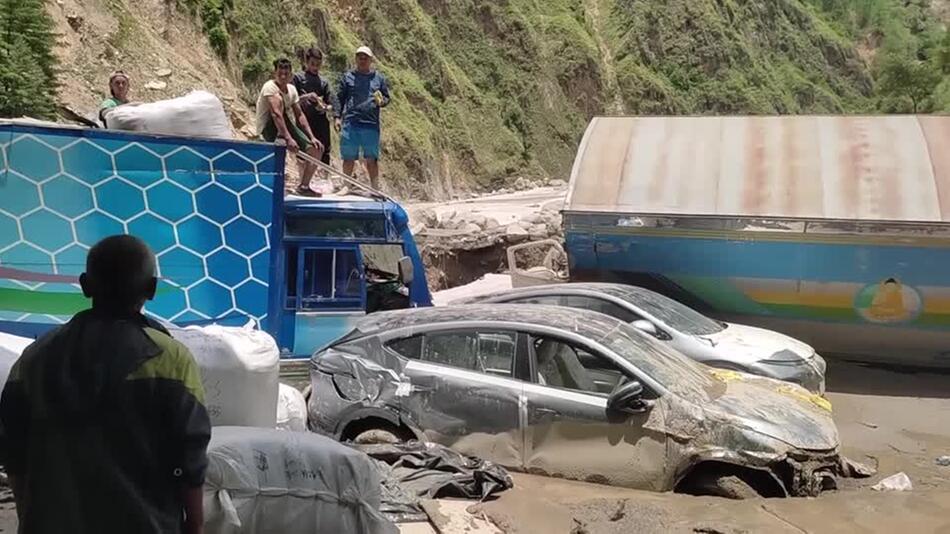 Nepal: Aufräumen nach tödlicher Flut