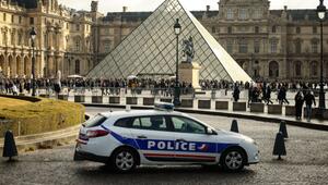 Der Louvre in Paris