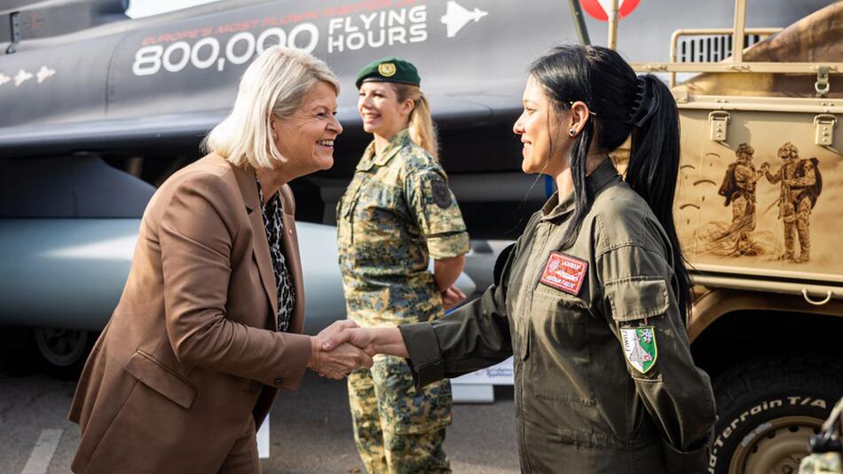 Seit 1998 können Frauen freiwillig zum Bundesheer