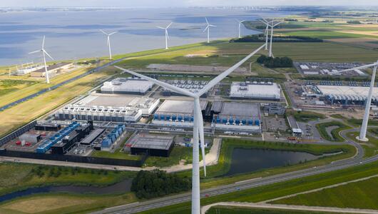 Riesiges Rechenzentrum im Eemshaven, Niederlande