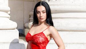 Charli xcx zeigt sich gerne freizügig.