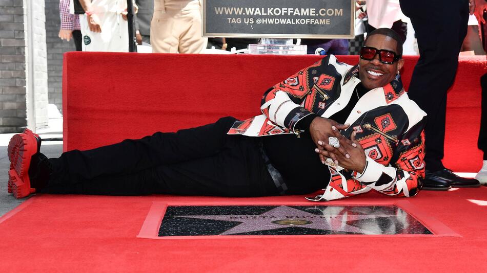 Busta Rhymes bekommt Stern auf dem Walk of Fame